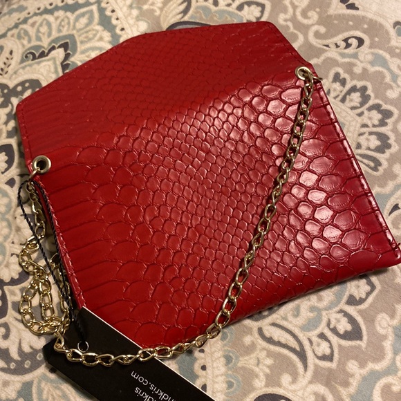 Tiny dark Red Clutch - Picture 5 of 11